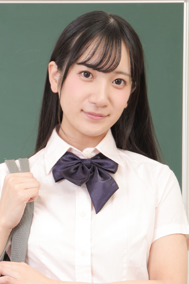 西尾まりな